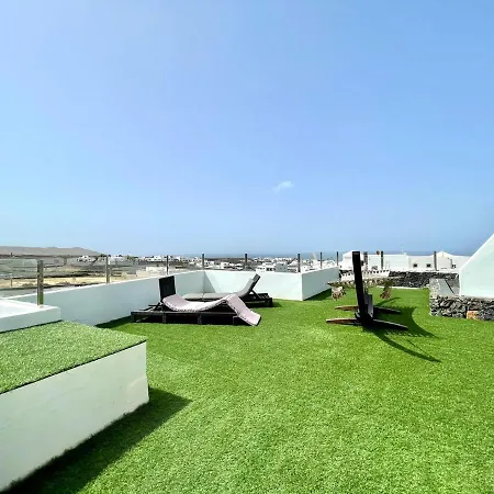 Suite Deluxe 8/Bb Con Wifi, Jardin, Junto A Piscina Apartment Tinajo