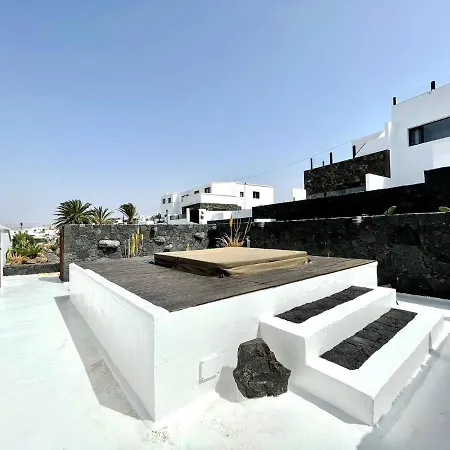 Suite Deluxe 8/Bb Con Wifi, Jardin, Junto A Piscina Apartment Tinajo